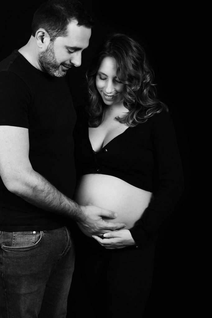 Couple at a maternity photoshoot