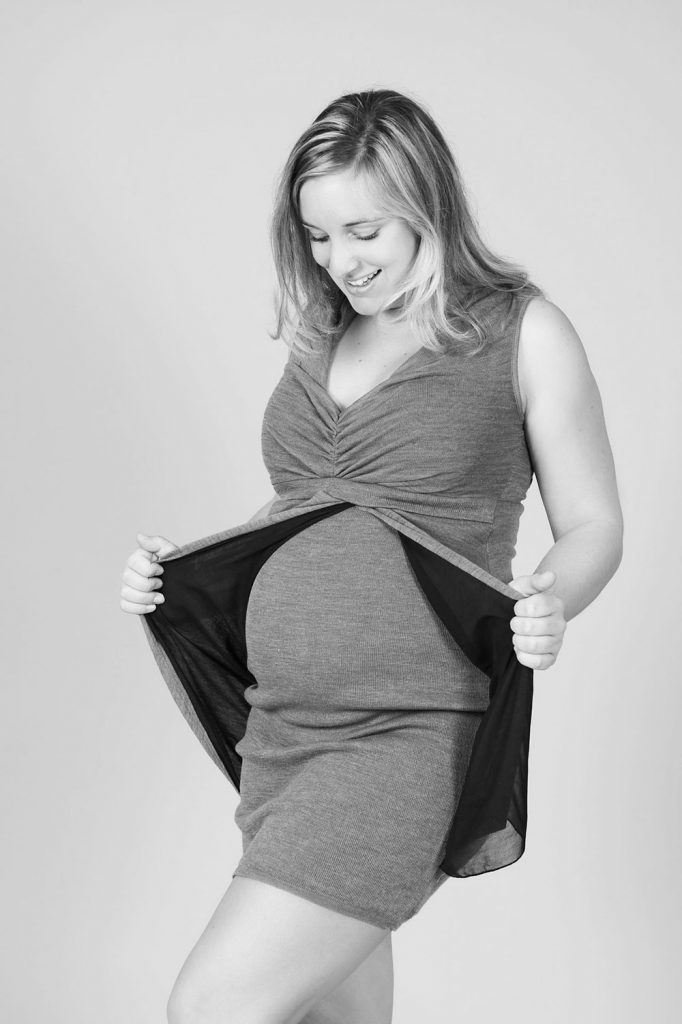 Maternity photo shoot poses